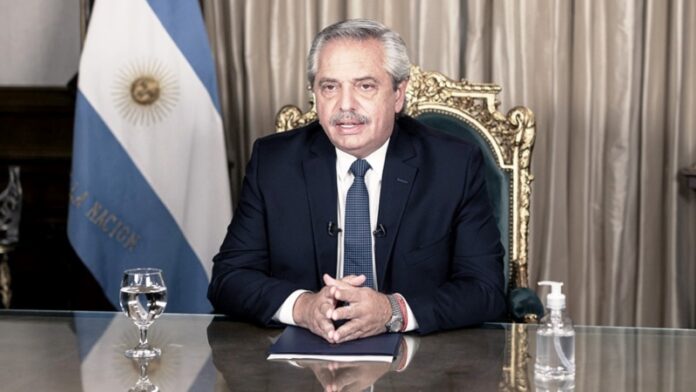 p8 - Alberto Fernández recibió al enviado de Joe Biden