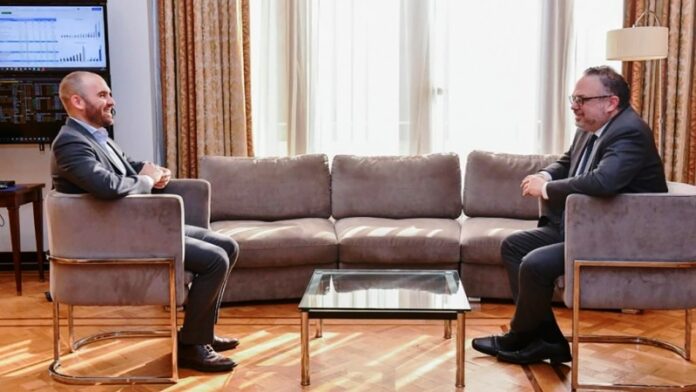 p8 - Comercio Interior pasa a la órbita de Economía