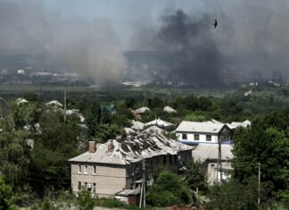 Feroz batalla alrededor de la ciudad clave del este que busca tomar Rusia