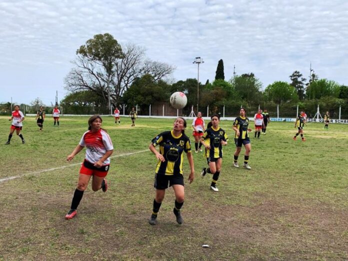 DEPORTES P 12 FÚTBOL FEM