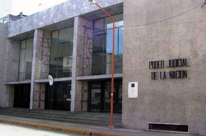 Pagina 7 26 de junio 2022 Transportaba marihuana y lo beneficiaron con tobillera