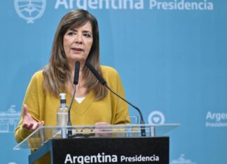 Las conferencias de prensa de los jueves de Cerutti se alternarán a la mañana y a la tarde