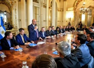 Intendentes entrerrianos firmaron convenios