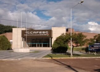 Desde las 9:00. El personal de la Cafesg realiza una asamblea