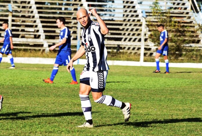 DEPORTES P 5 FÚTBOL LOCAL