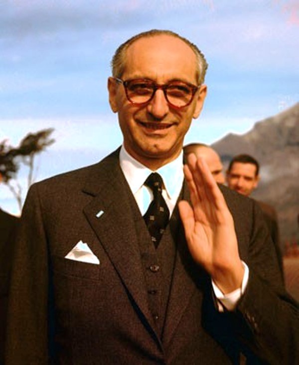 p1 arturo frondizi1