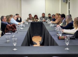 La provincia realizó una oferta salarial a los gremios