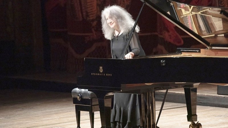 Martha Argerich En El Cierre De Su Festival En El Teatro Colón Diario La Calle 1367