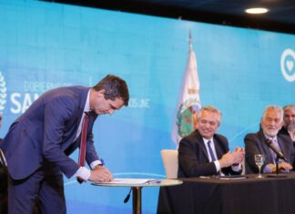 Enohsa. El Presidente destacó la labor realizada por Cresto