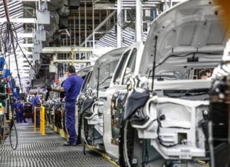 Crecieron la producción y exportación de autos
