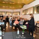 p15 ventana a oriente, presentación de libro – óptica royal1