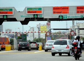 Trabajadores de peajes realizan un paro por 24 horas