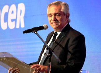 Fernández pide un debate en el FdT “para ir juntos”