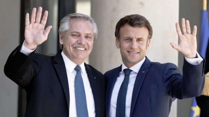 p8 - Macron invitó a Fernández al Foro de París por la Paz