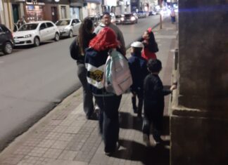 Los pequeños celebraron Halloween disfrazados y pidiendo caramelos