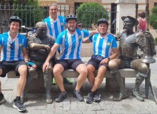 Entrerrianos van en bicicleta al Mundial