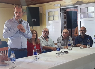 Entregan escrituras en la colonia de Guardamonte