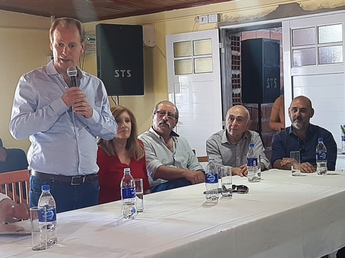 p2 - Entregan escrituras en la colonia de Guardamonte