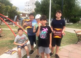 Uruguayenses se reunieron para intercambiar figuritas