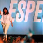 p8 – Cristina pidió construir un consenso económico