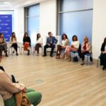 p8 – Destacan “Mujeres que Lideran”