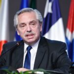 p8 – Fernández cuestionó los sobrecargos del FMI