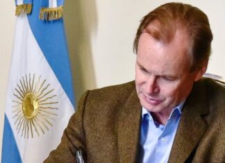 Bordet promulgó la Ley de Presupuesto de 2023