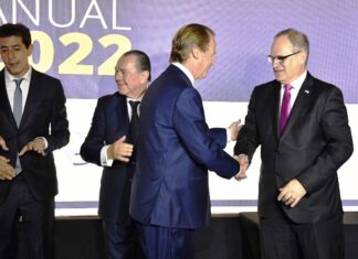 Distinguieron a Bordet por las relaciones con Israel