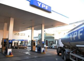 Estaciones de servicio YPF continuarán aceptando el pago con tarjeta de crédito