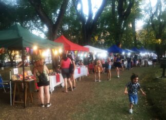 Artesanos abrieron un paseo por la celebración de Reyes