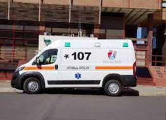 Desde el 107. Brindaron asistencia a bañista y guardavidas de Paso Vera