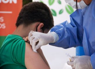 Niños y adolescentes podrán recibir el refuerzo