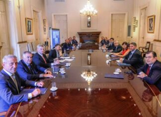 Gobernadores se reúnen hoy con el Presidente