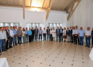 Alberto Fernández se prepara para la mesa política del FdT