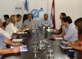 El Gobierno ofrece 31% de aumento a los docentes