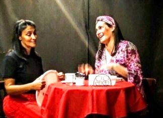 Representan obra de teatro a beneficio del Panizza