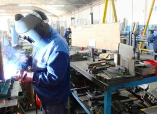 Continúa creciendo el empleo registrado