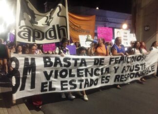 Marcha multitudinaria en las calles por el 8M