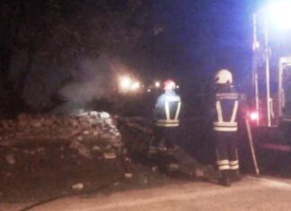 Un depósito quedó destruido tras un incendio