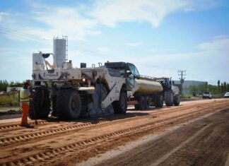 A buen ritmo se ejecuta la pavimentación de la ruta 23