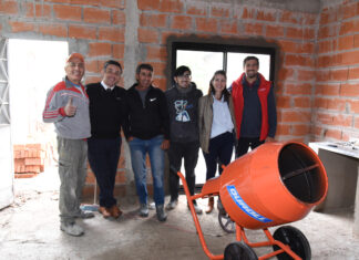 Entregaron herramientas a emprendedores de Concepción