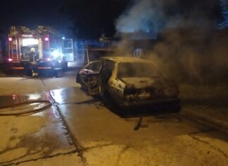 Se incendiaron dos vehículos en la madrugada de hoy