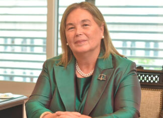 Medina ordenó un sumario por la mujer que se quemó en Tribunales y murió