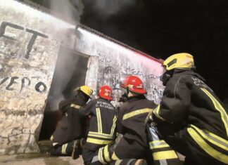 BOMBEROS. Capacitan en operaciones de visión reducida
