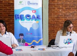 Becario. Ayudan a gestionar las becas secundarias