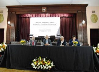 Se realizó el conversatorio sobre la Carta Magna