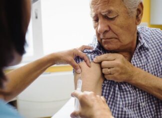 Pami. Comienzan a vacunar a los adultos mayores contra la gripe