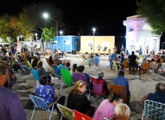 PASEO DE LOS PESCADORES. Música y cerveza para una inauguración original