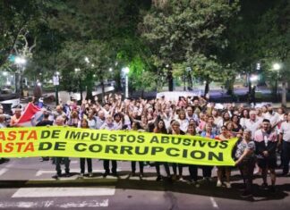 Tarifa eléctrica. Autoconvocados expresaron su rechazo a la ordenanza