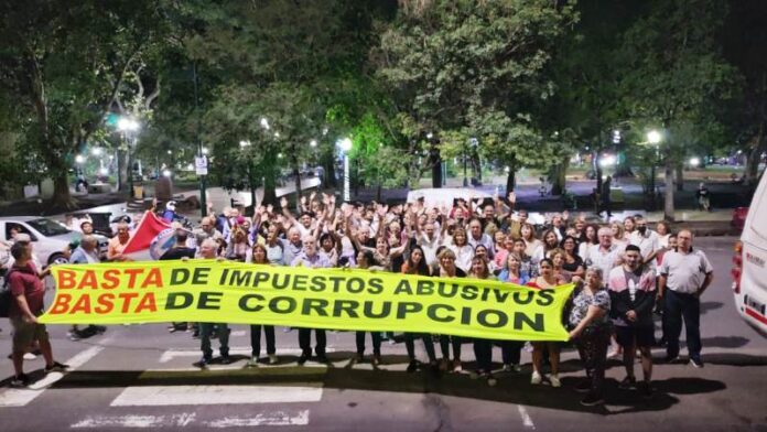 p5 vecinos contra la suba de la tarifa de luz2